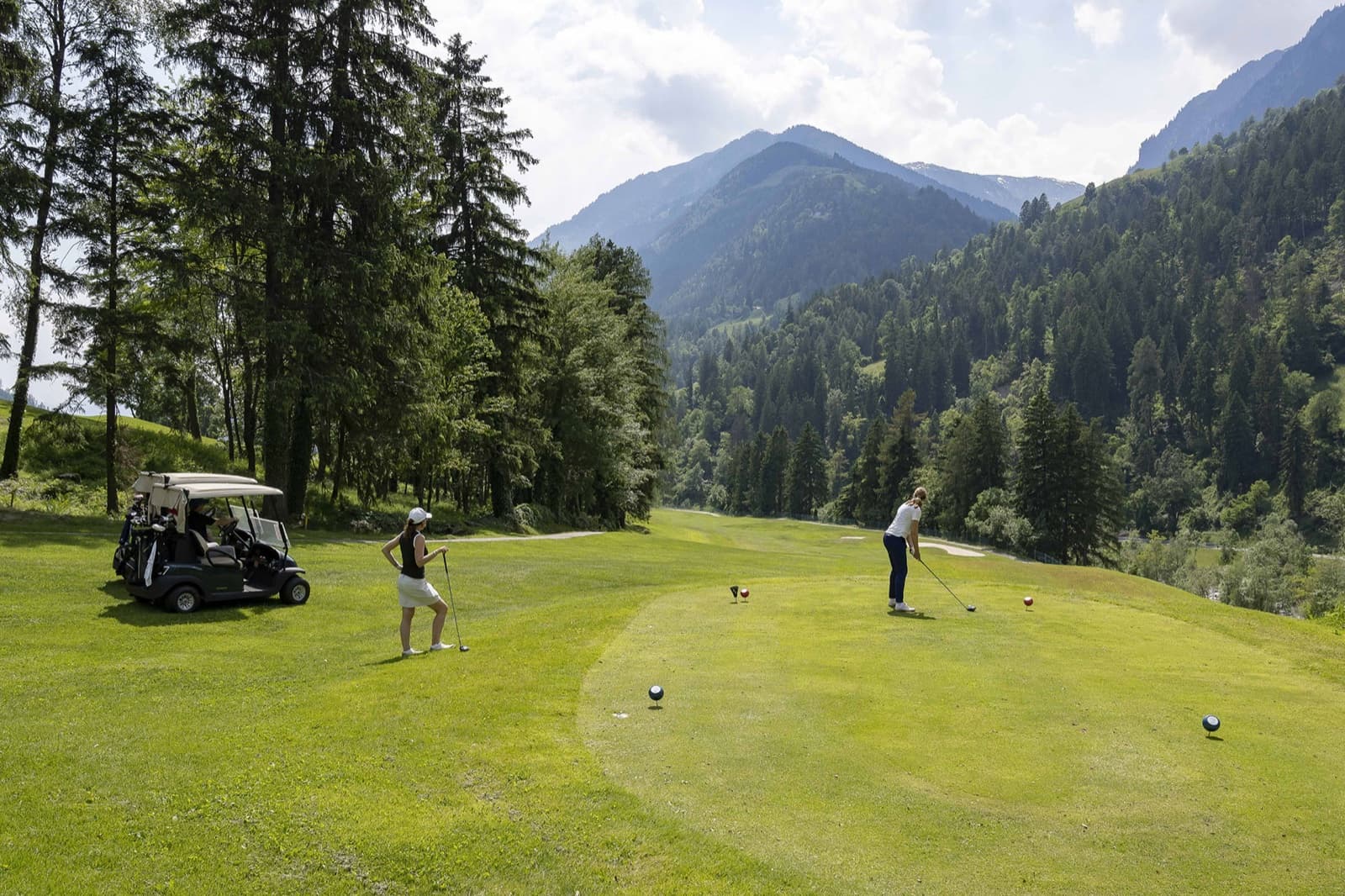 Erstklassiges Golfen vor der Haustür